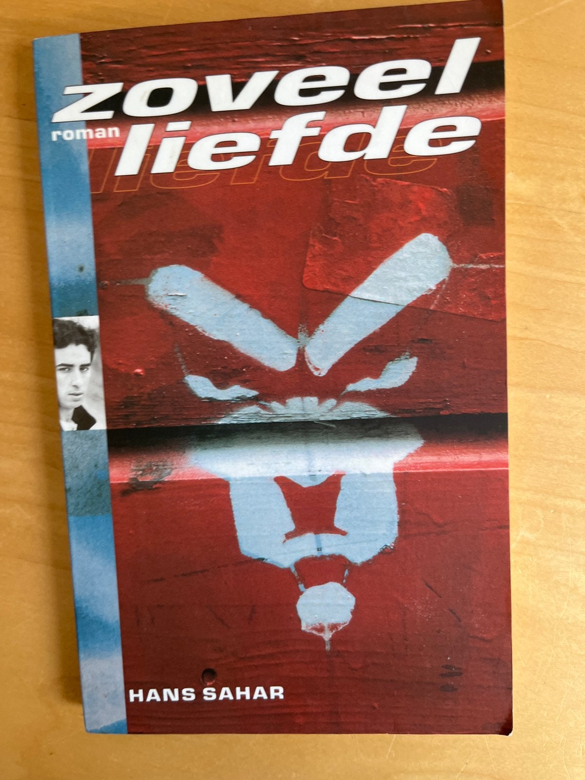 Zoveel Liefde - Roman van Hans Sahar, Ophalen of Verzenden, Gelezen, Nederland