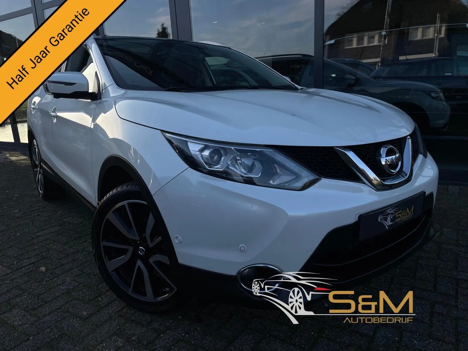 Nissan Qashqai 1.2 Tekna panorama, Automaat, Gebruikt, 4 cilinders, Met garantie (alle)