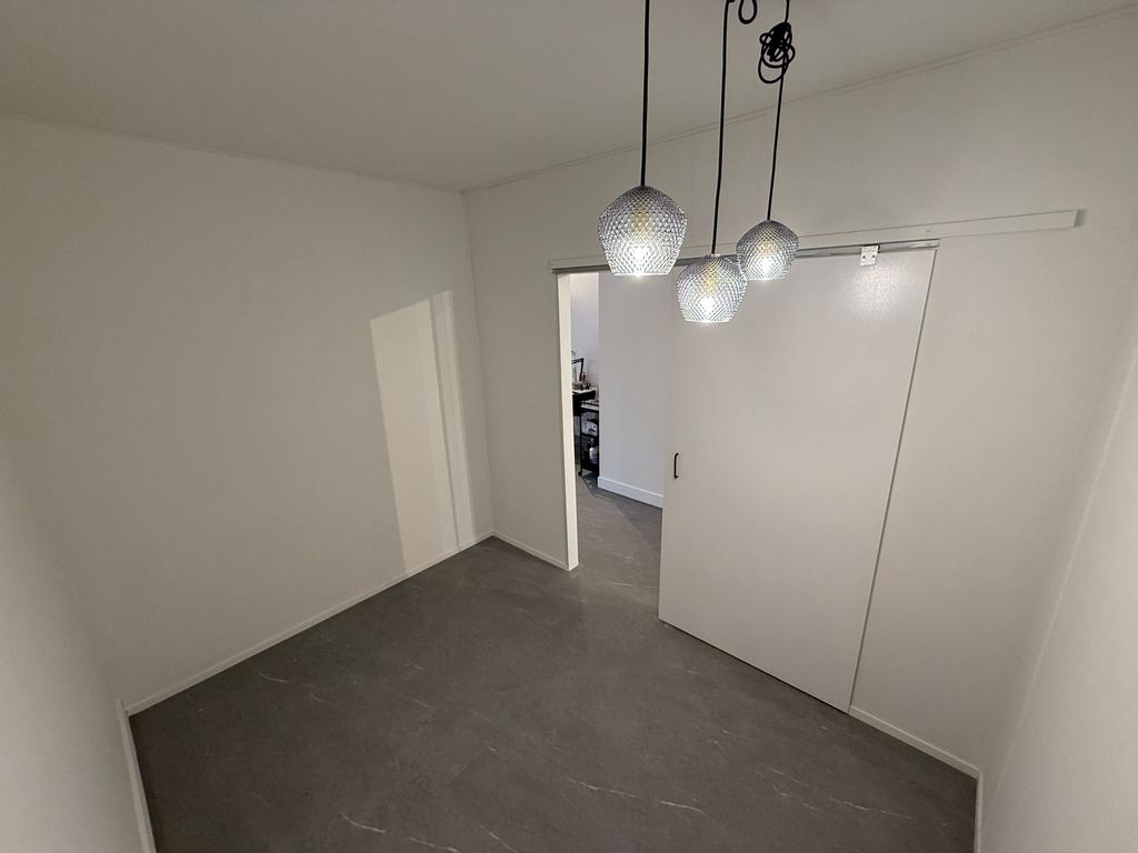 Ruimte te huur, Zakelijke goederen, Bedrijfs Onroerend goed, 7 m², Huur, Kantoorruimte