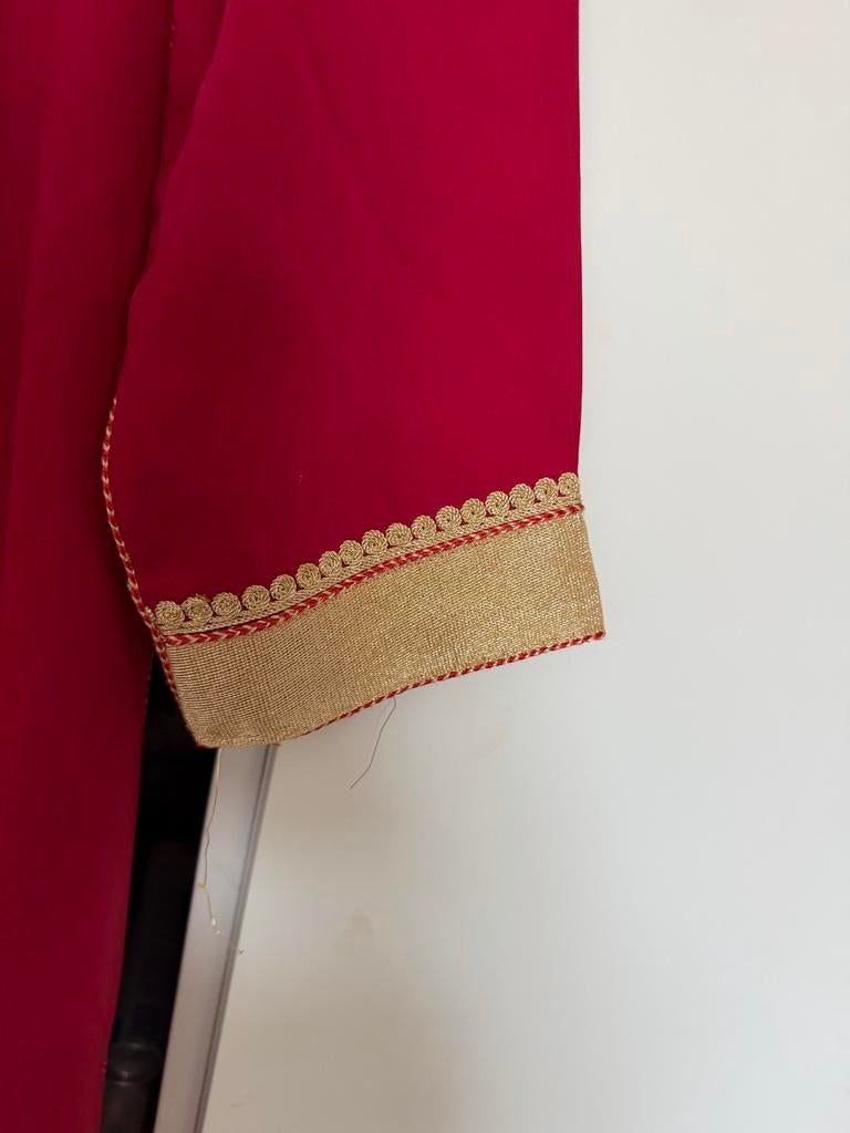 Mooie nieuwe kaftan, eventueel met bijpassende riem, Ophalen of Verzenden, Nieuw, Rood