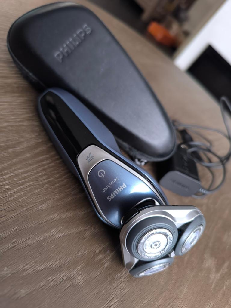 Philips Series 5000 scheerapparaat, Ophalen of Verzenden, Scheren en Epileren