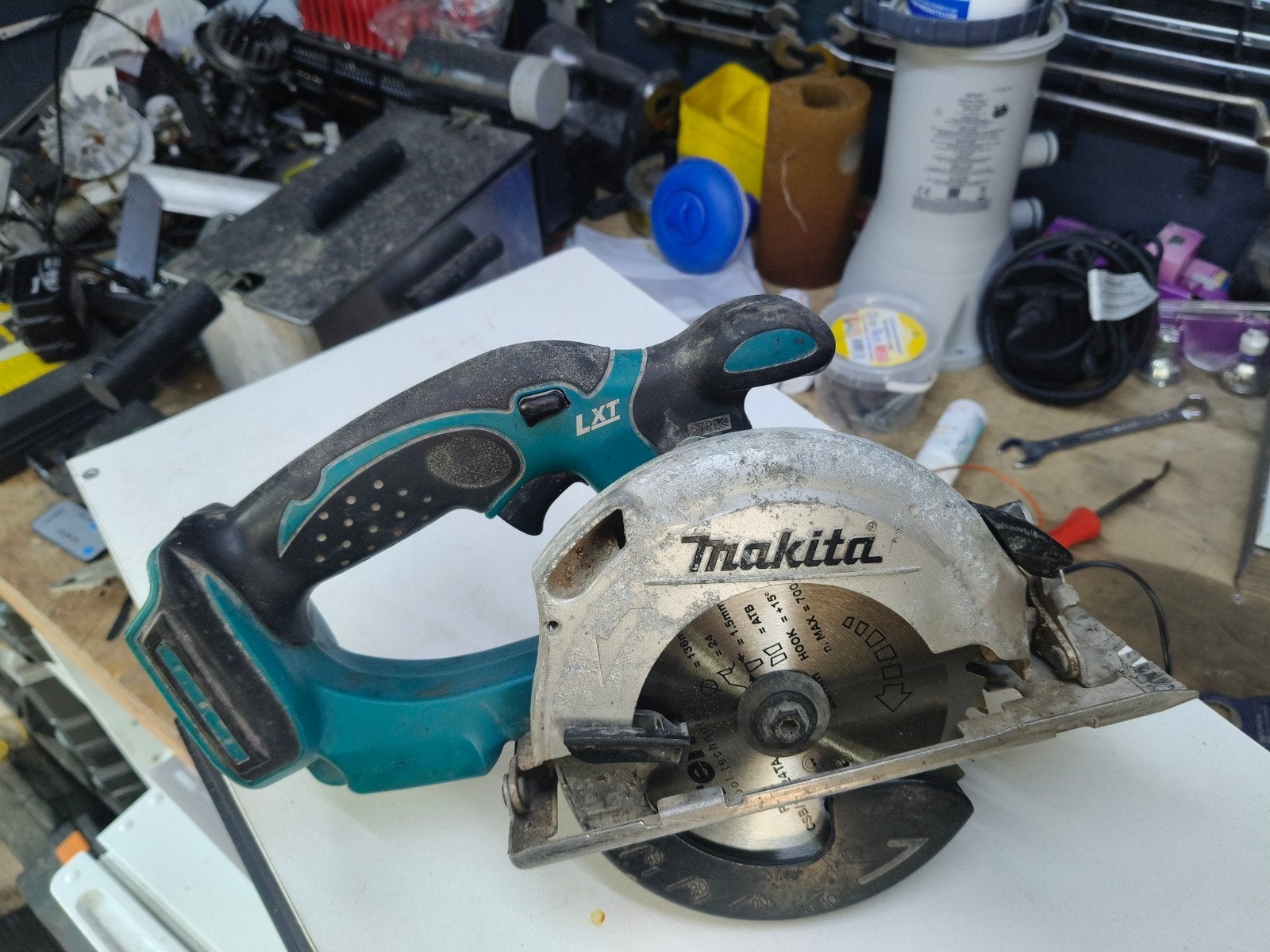 Makita DSS501 LXT 18V Accu Cirkelzaag, Ophalen, Gebruikt, Cirkelzaag, 600 tot 1200 watt