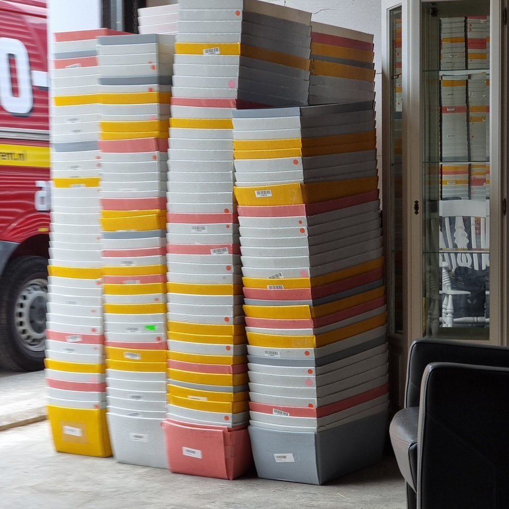 Partij van ca. 950 magazijnbakken – stapelbaar, Ophalen, Gebruikt, Opvouwbaar, Overige typen