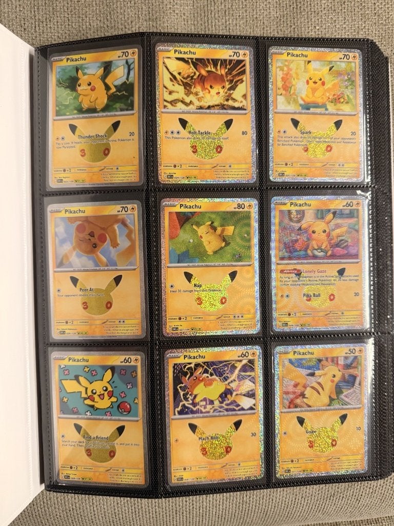 ** Alle 30 Pikachu’s + Day & Night EX | 30th Celebration **, Ophalen of Verzenden, Zo goed als nieuw