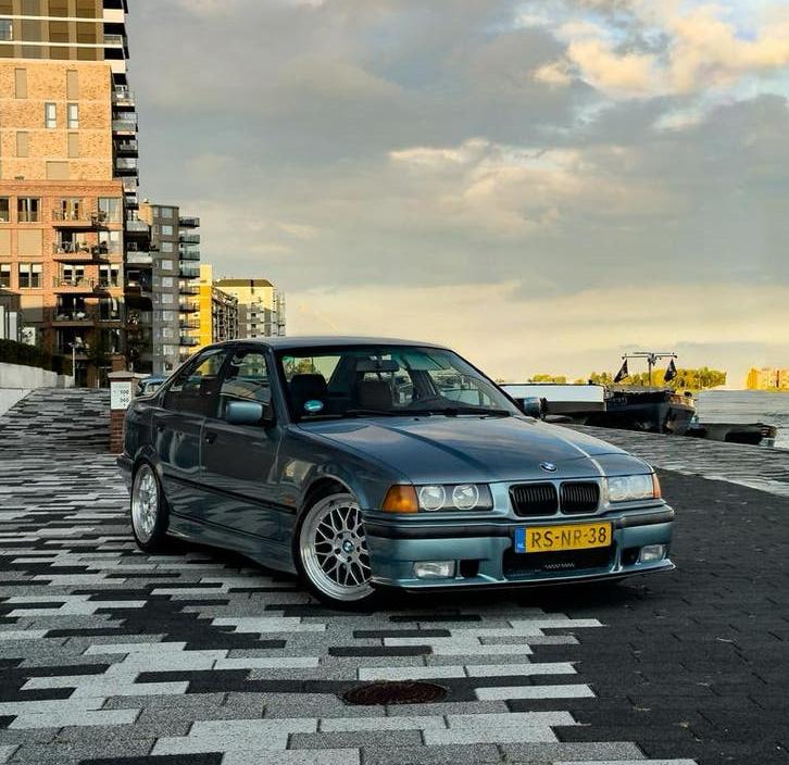 BMW E36 3-Serie 1.6 I 316 AUT 1997 Groen, Auto's, Automaat, 1596 cc, Achterwielaandrijving, 630 kg