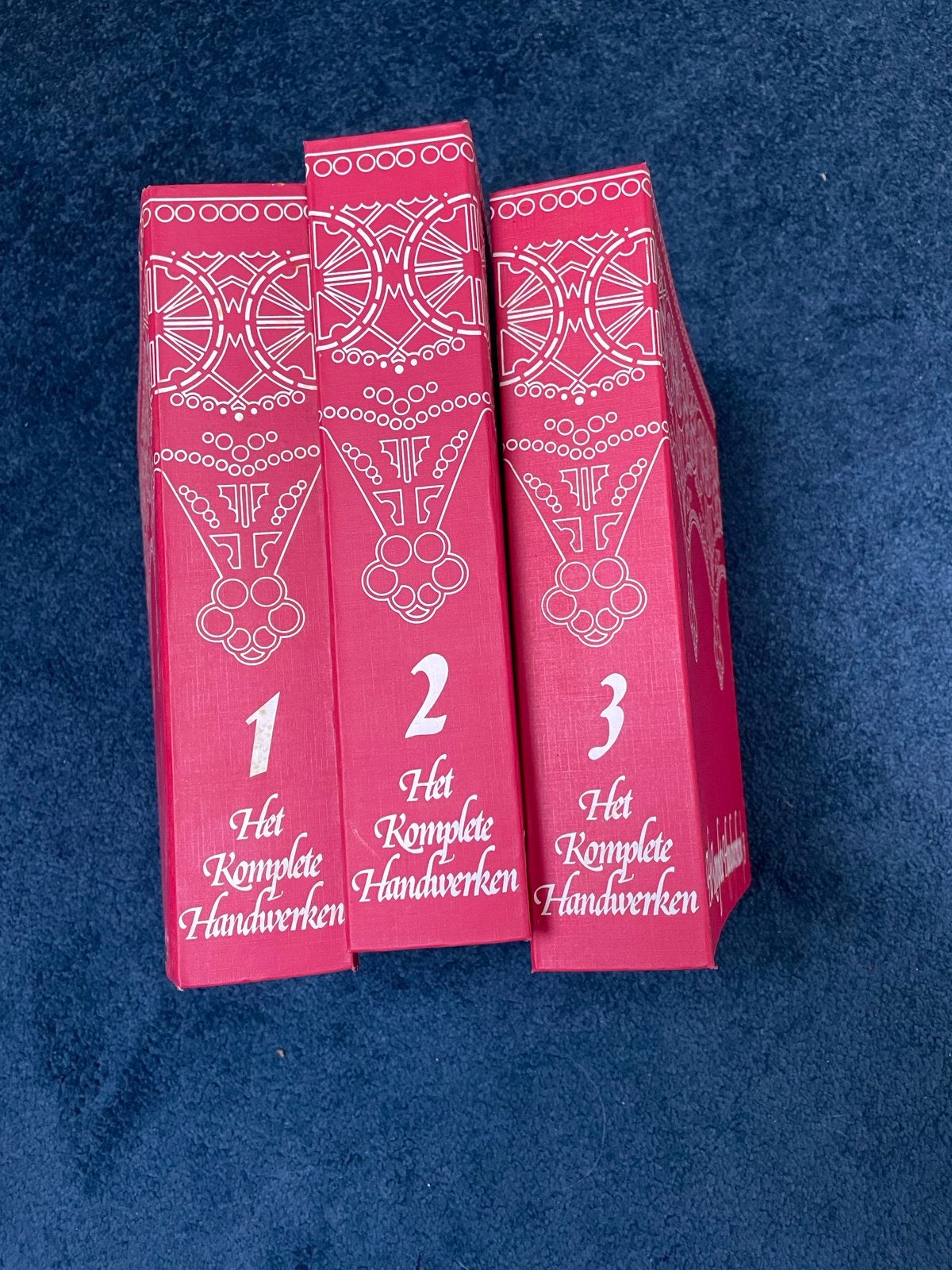 Het Komplete Handwerken - Deel 1, 2 en 3 (1975), Ophalen of Verzenden, Gelezen, Borduren en Naaien