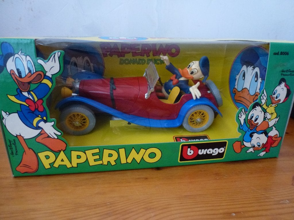 Bburago Diecast Model Paperino Donald Duck Car cod 8006, Ophalen of Verzenden, Zo goed als nieuw, Auto, Bburago