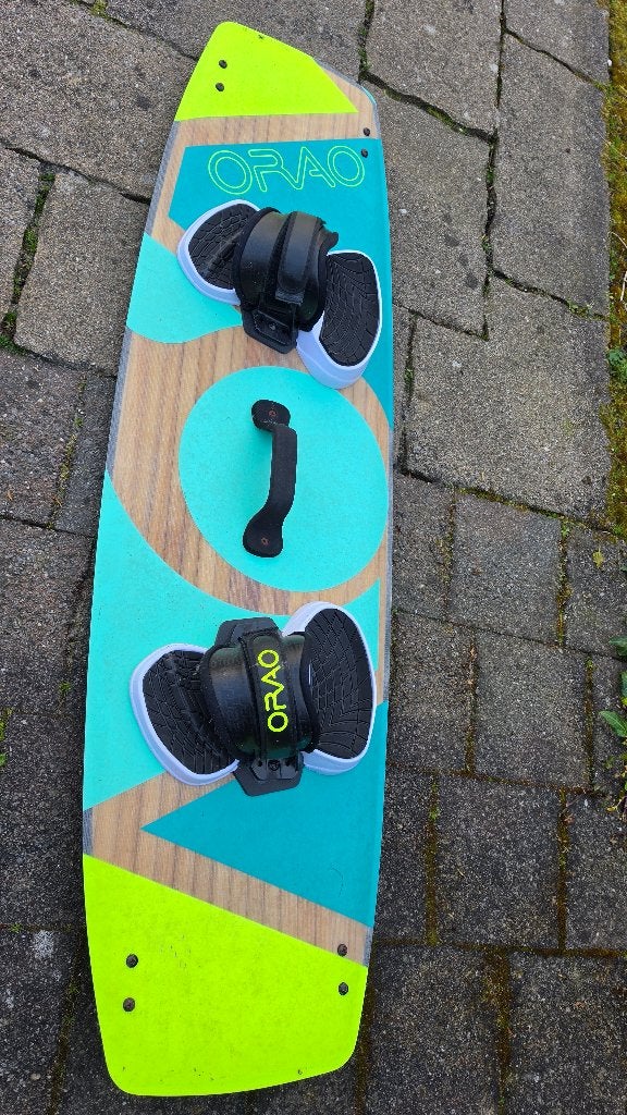 Kitesurf spullen: Board,pakken,harness etc, Gebruikt, 16 m² of meer, Twintip, Overige typen