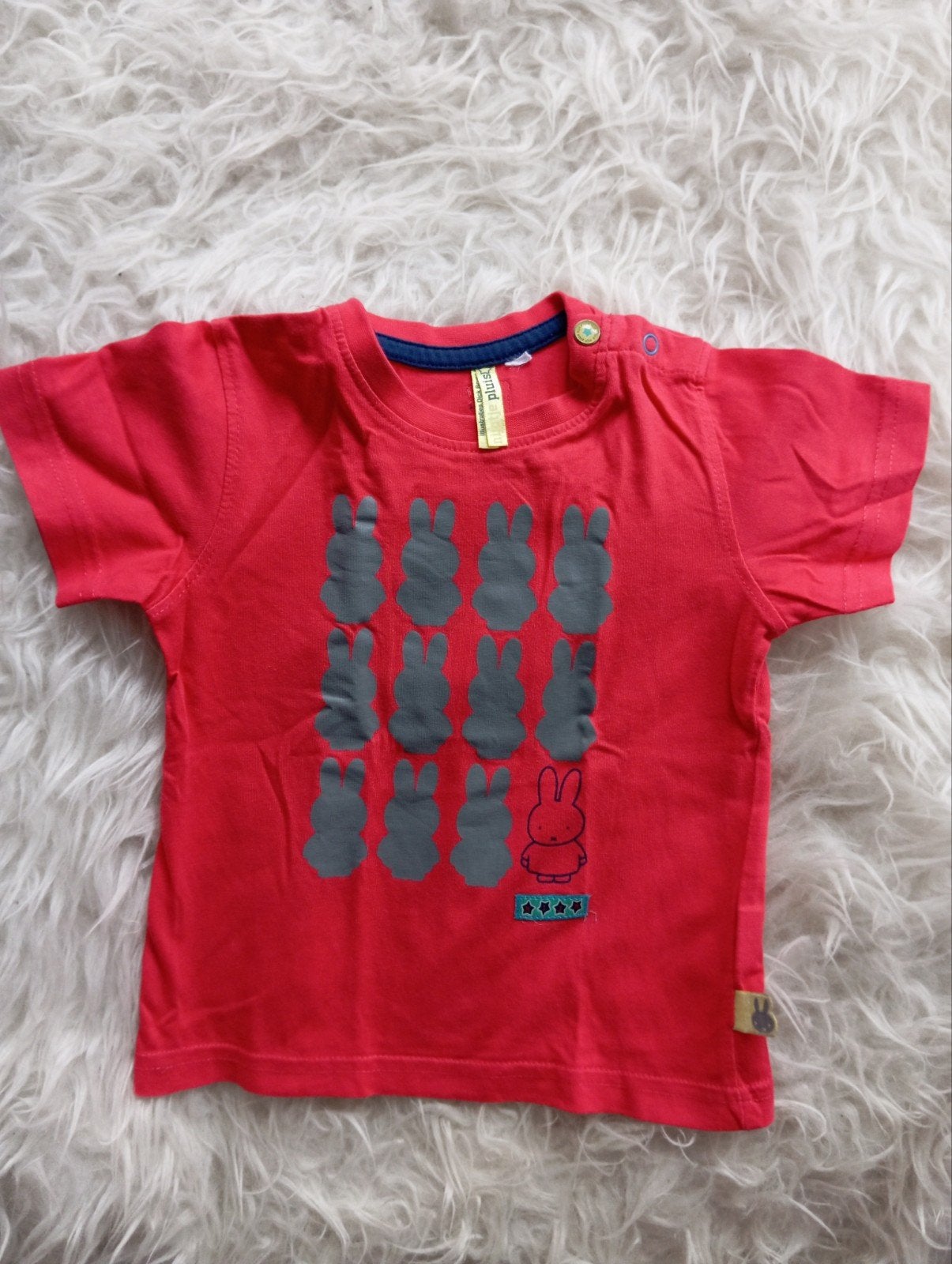Leuk rood T-shirt met Nijntje opdruk - Maat 86/92, Ophalen of Verzenden, Nijntje, Jongetje, Shirtje of Longsleeve