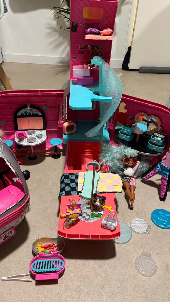 L.O.L. Surprise! OMG Glamper 2-in-1 Camper met Pop, Ophalen of Verzenden, Zo goed als nieuw