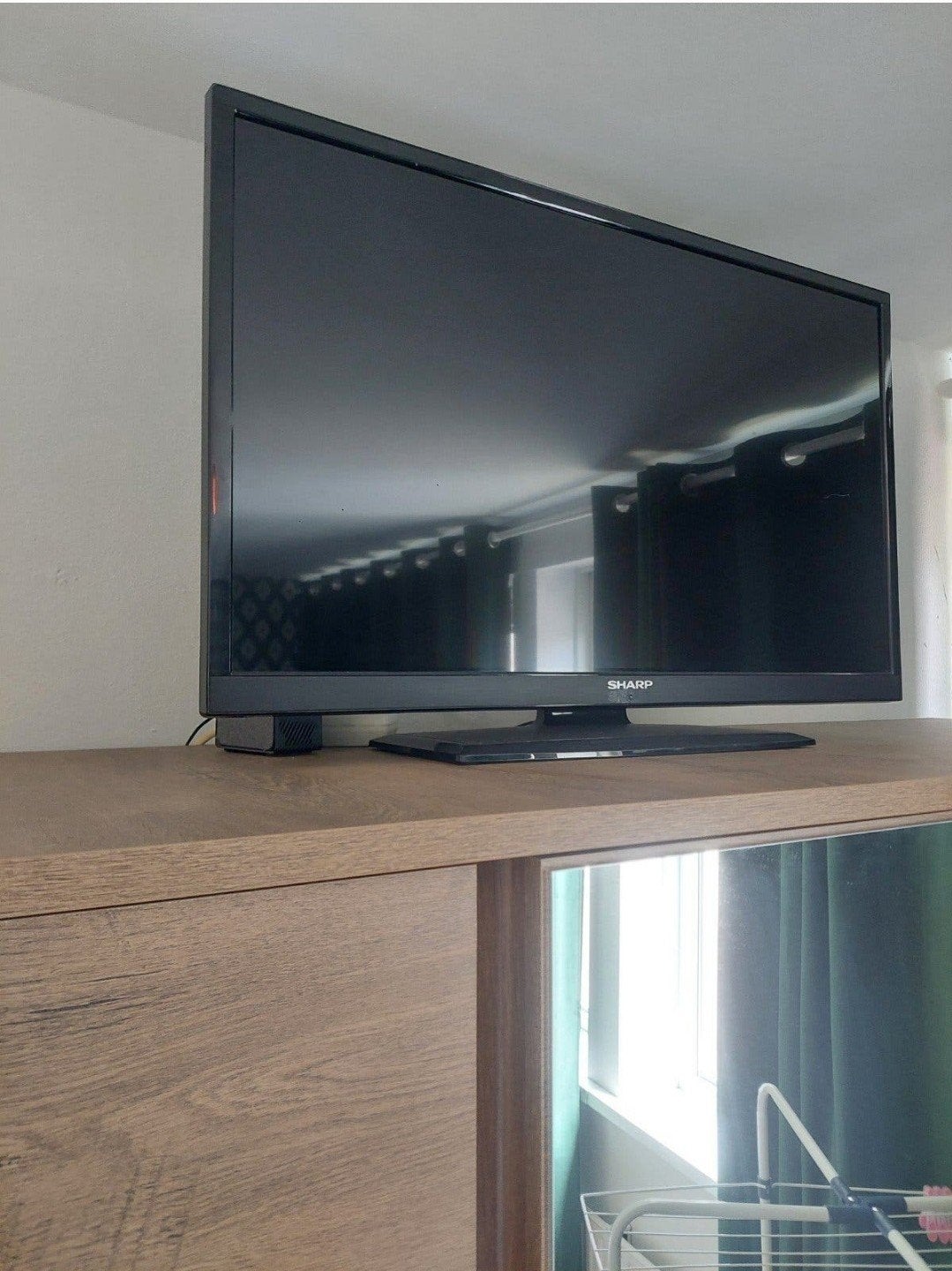 Sharp TV te koop, Ophalen, 50 Hz, Zo goed als nieuw, Sharp