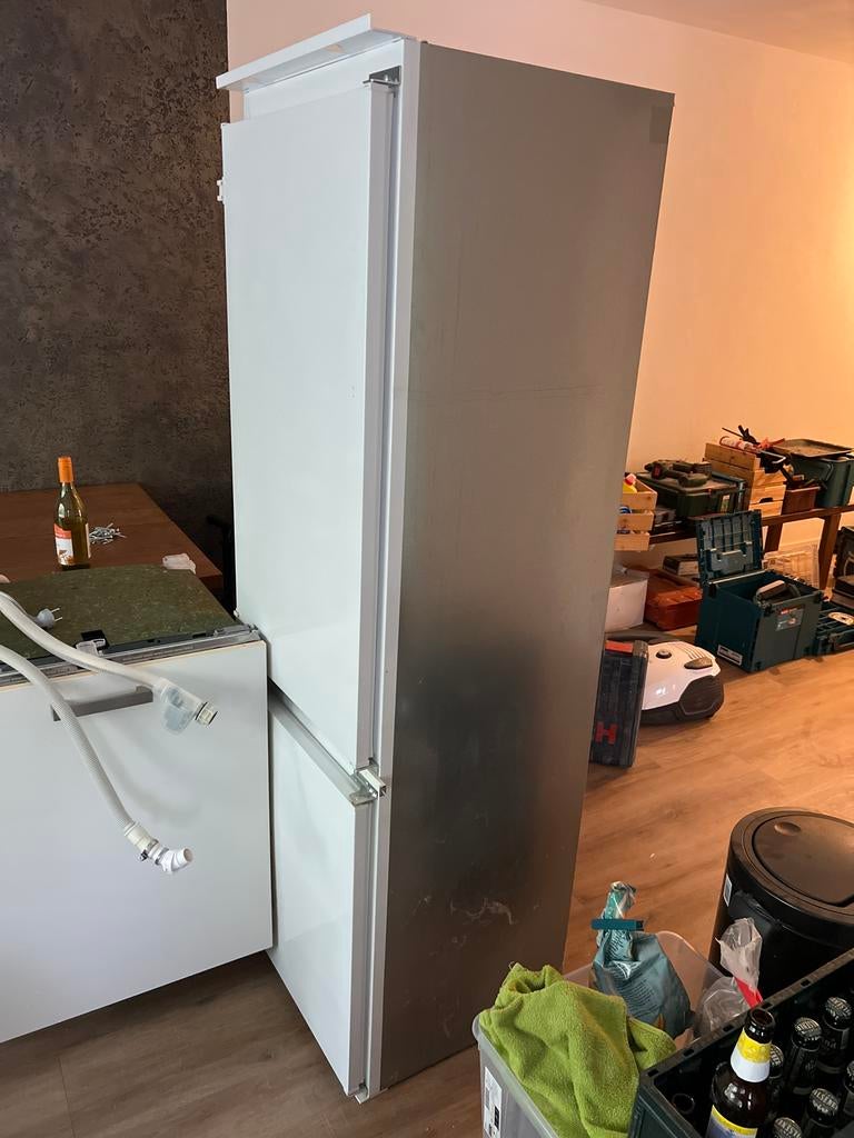 Koel vries combi inbouw. 177cm hoog, Witgoed en Apparatuur, Koelkasten en IJskasten, Ophalen, Gebruikt, 200 liter of meer, Met aparte vriezer