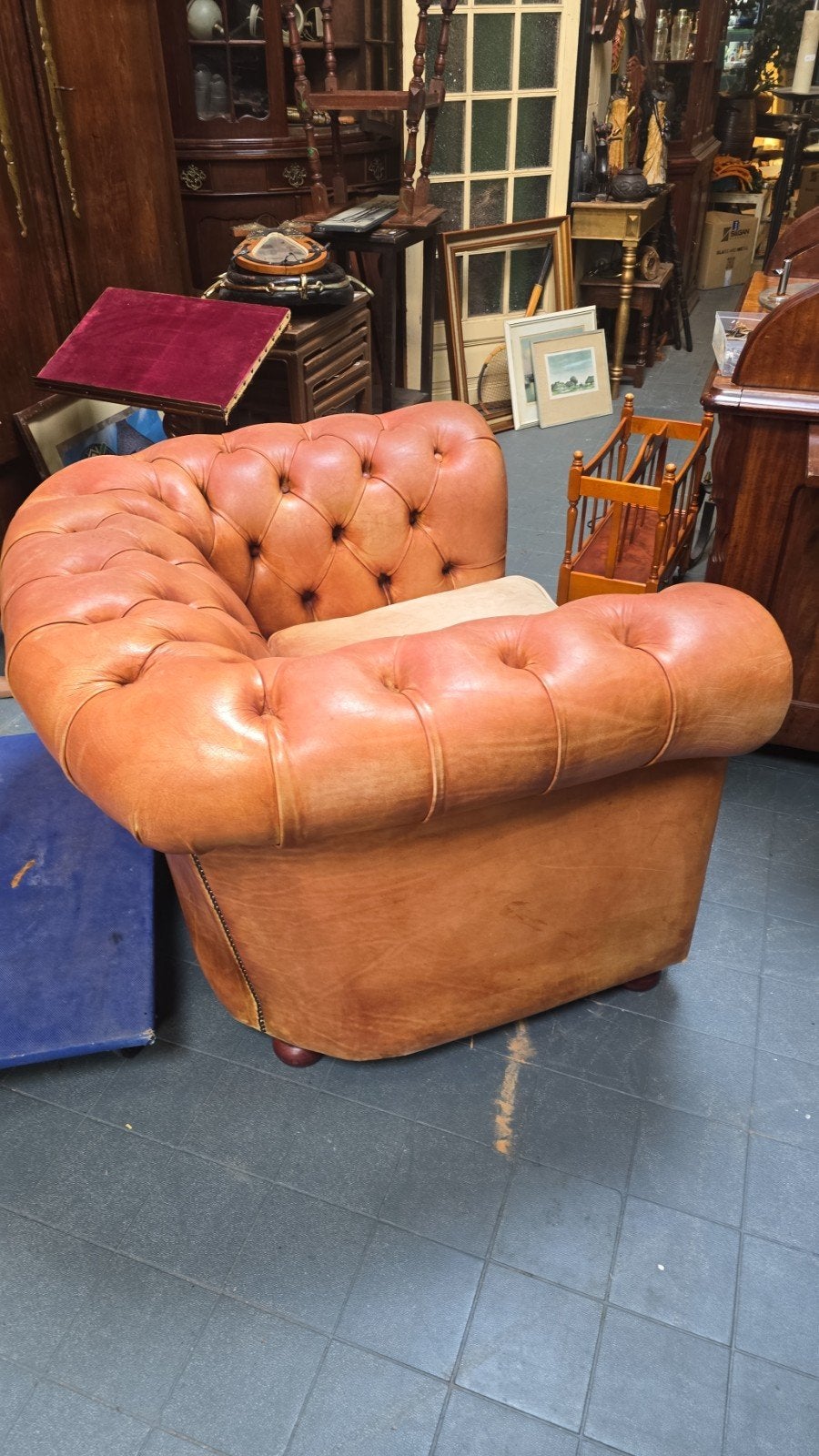 Klassieke Chesterfield Zetel - Cognac Leer, Huis en Inrichting, Gebruikt, Ophalen of Verzenden, 100 tot 125 cm, Chesterfield, Klassiek