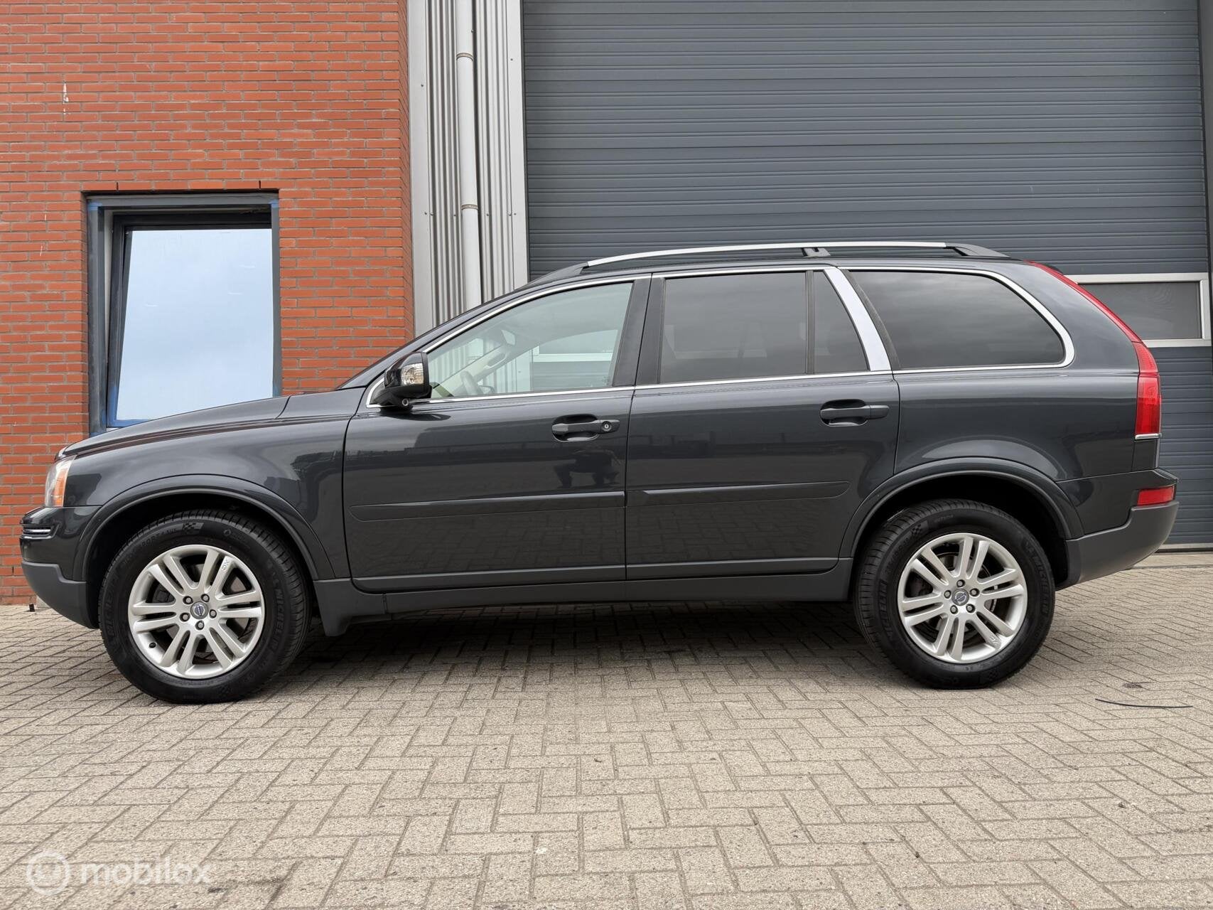 Volvo XC90 4.4 V8 Summum - 7-pers. - 2010 -, Automatische klimaatregeling, Gebruikt, 2077 kg, 138 €/maand