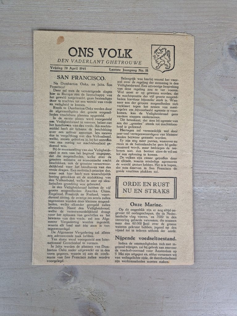 Wo2 Illegale pers verzetskrant Ons Volk, 20 april 1945, Ophalen of Verzenden, Overige soorten, Nederland, Overige typen