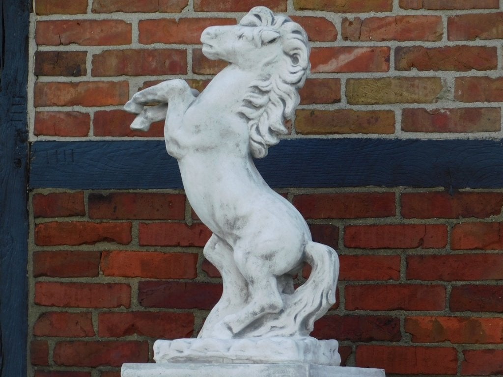 Paard op Sokkel - 140 cm - Volledig Steen, ., Ophalen of Verzenden, ., .