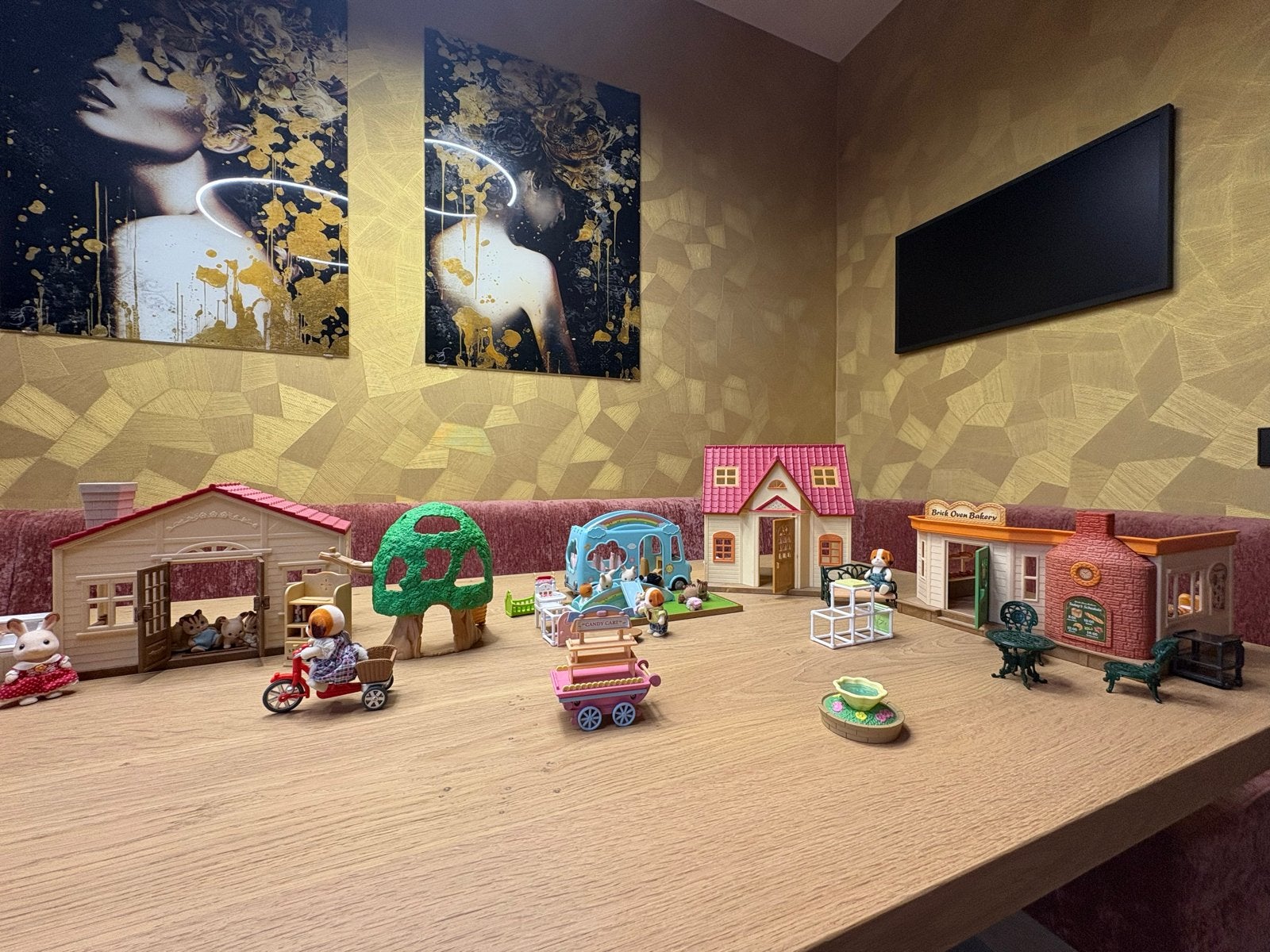 Grote Sylvanian Families set met huizen en accessoires, Ophalen, Zo goed als nieuw, Poppenhuis