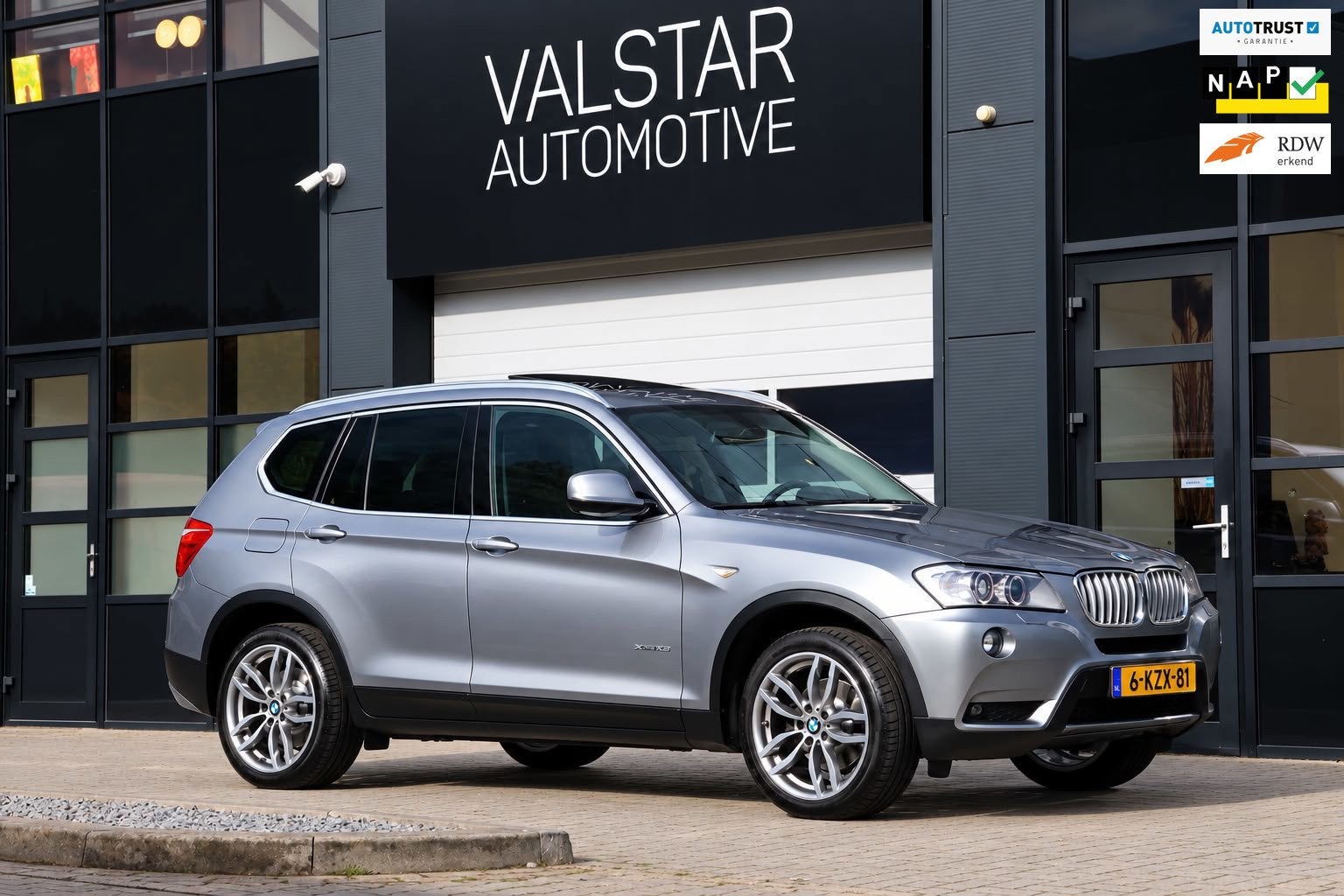 BMW X3 XDrive20i High Executive | Pano | Xenon | BMW ONDERHO, Auto's, Dealer onderhouden, 4 cilinders, Leder en Stof, Origineel Nederlands