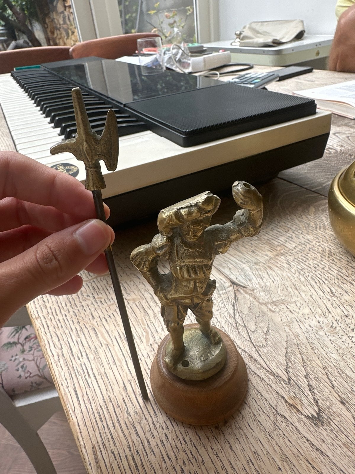 Vintage Bronzen Beeldje met Hellebaard, Antiek en Kunst, Ophalen of Verzenden, Brons