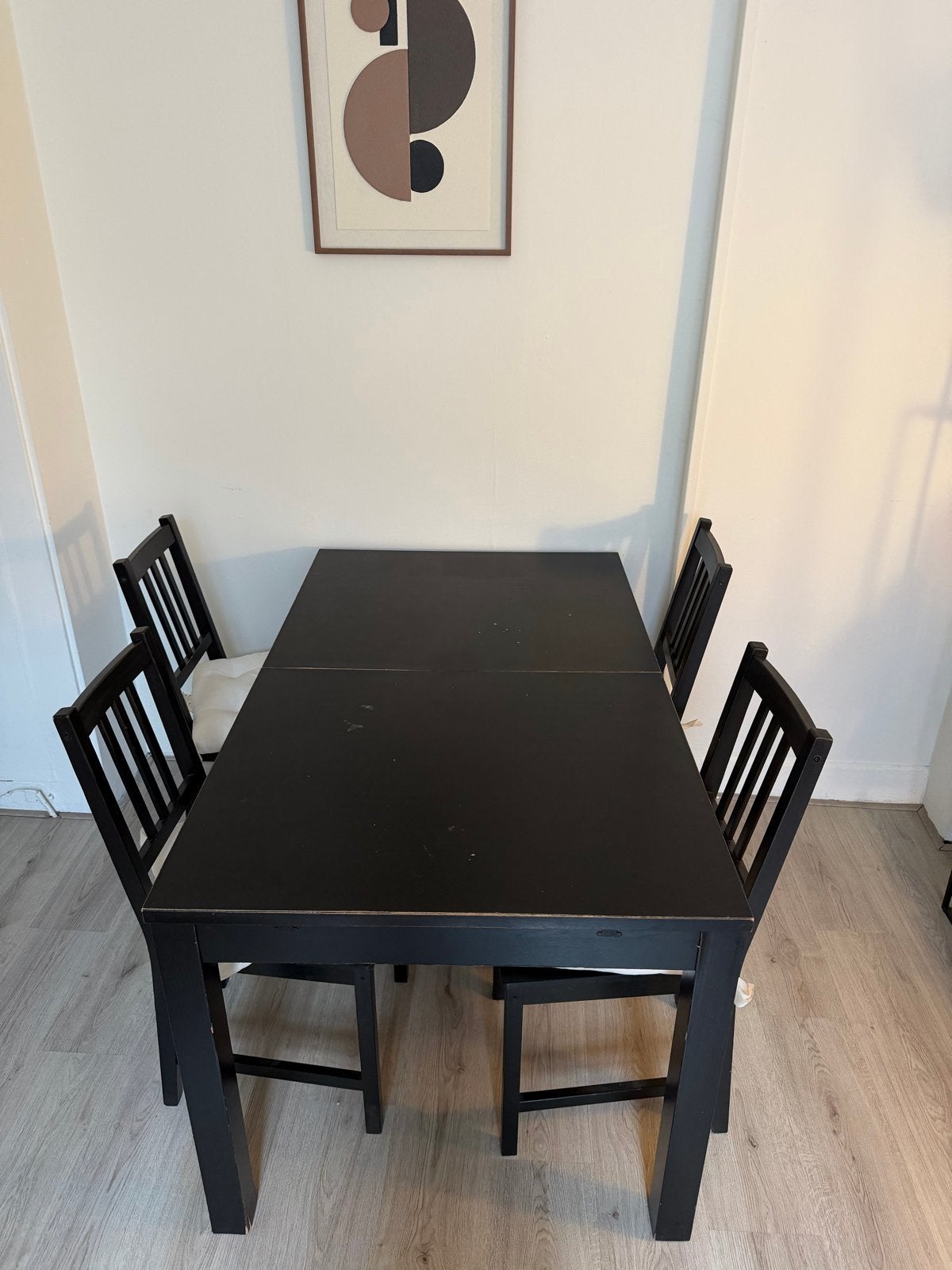 Zwarte eettafel met 4 stoelen - GRATIS af te halen, Ophalen, Gebruikt, 100 tot 150 cm, 50 tot 100 cm
