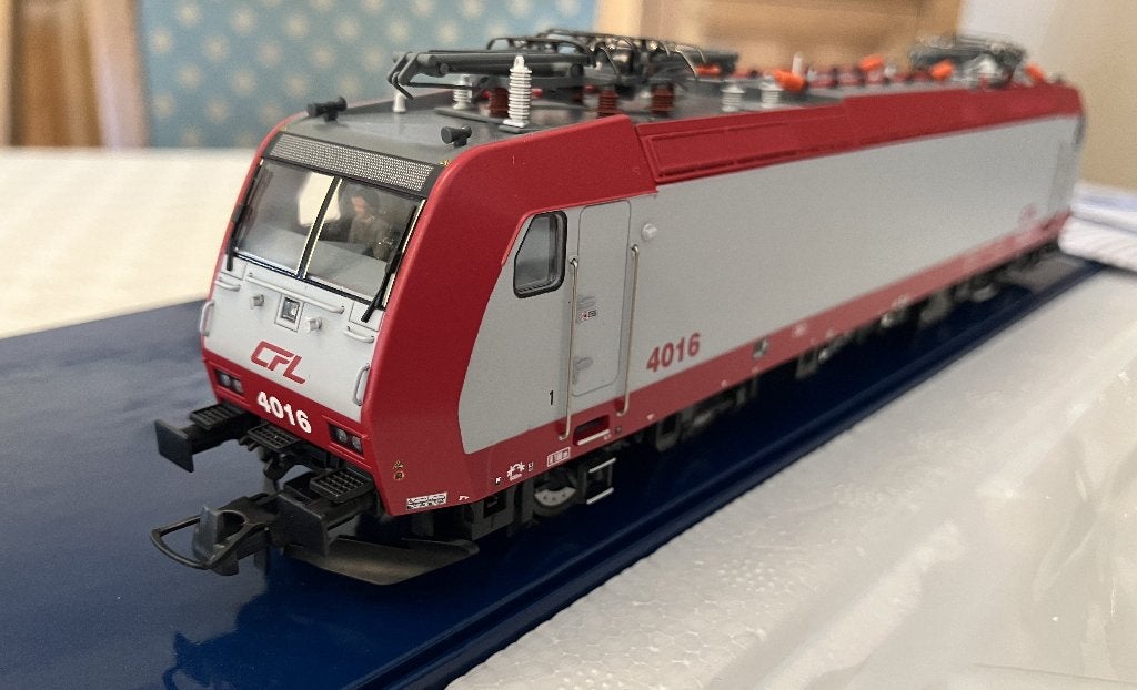 Roco CFL Lok 7520141 AC Digitaal SOUND, Wisselstroom, Locomotief, Ophalen of Verzenden, Zo goed als nieuw