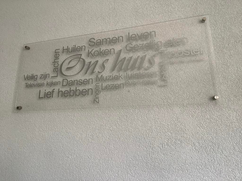 Plexiglas tekstplaat - 100x40 cm, Ophalen, Zo goed als nieuw