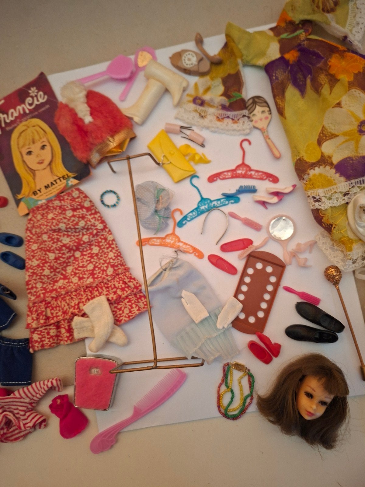 Foto 4 van barbie doll spulletjes accessoires francie mattel