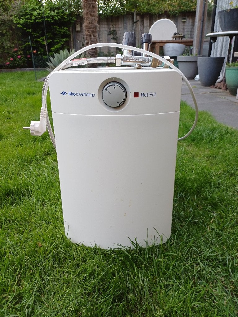 Hotfill 10 liter Itho Daalderop, Ophalen, Gebruikt, Terugslagbeveiliging (TTB), Boiler