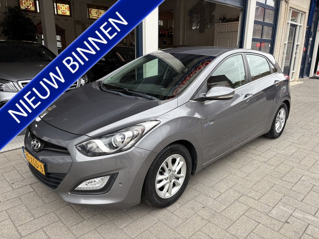 Hyundai i30 1.6 GDI Business Edition NAVI/CLIMA/CAMERA/TOPST, Auto's, Hyundai, Voorwielaandrijving, Euro 5, 135 pk, Gebruikt