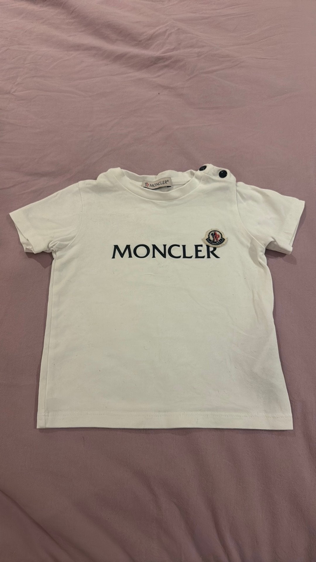 Moncler tshirt 1 jaar/12 mnd, Ophalen of Verzenden, Zo goed als nieuw, Jongetje of Meisje, Shirtje of Longsleeve