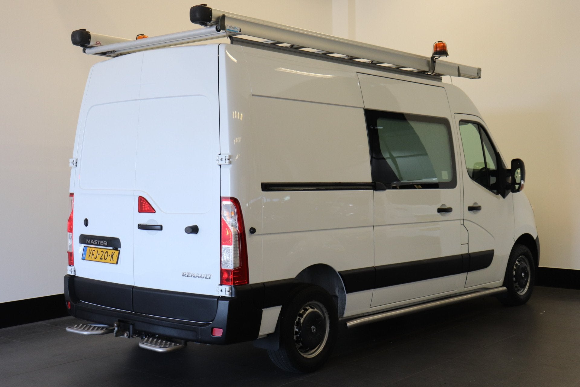 Renault Master 2.3 dCi 130PK L2H2 EURO 6 - Airco - Navi - Cr, Auto's, Dealer onderhouden, Stof, Gebruikt, 4 cilinders