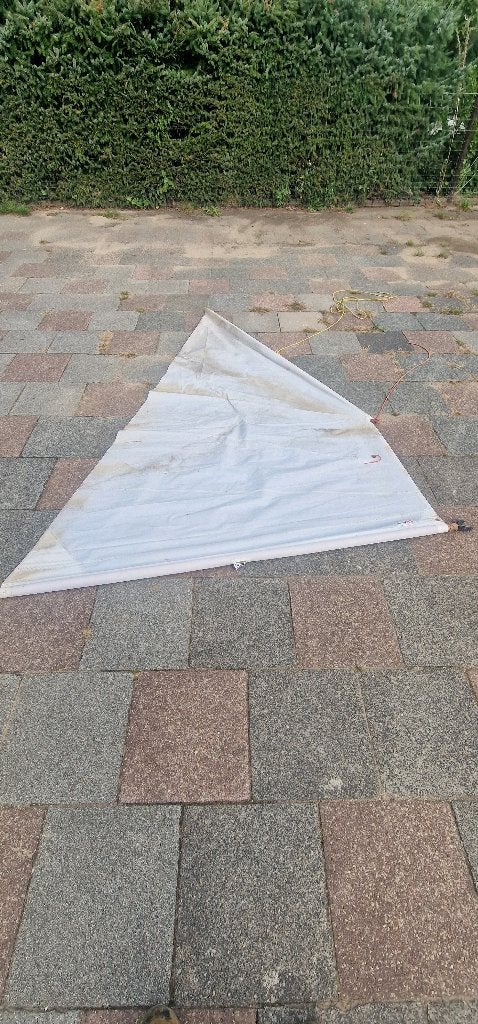 Zeil, Gebruikt, Ophalen, Minder dan 3 meter, Minder dan 15 m²