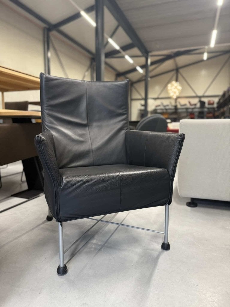 Als nieuw Montis Charly Fauteuil zwart leer design stoel, Minder dan 75 cm, Leer, Ophalen of Verzenden, Zo goed als nieuw