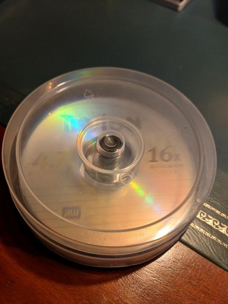 Tevion DVD-R 4.7 GB 16x op spindel, nog 11 stuks, Computers en Software, Beschrijfbare discs, Nieuw, Dvd, Op spindel, Ophalen of Verzenden