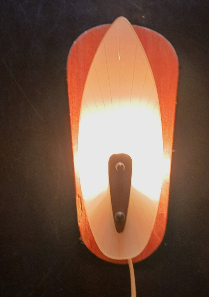 Vintage Mid-Century Modern Wandlamp / Jaren 50/60 / Teak, Gebruikt, E14 (klein), Ophalen of Verzenden, Glas