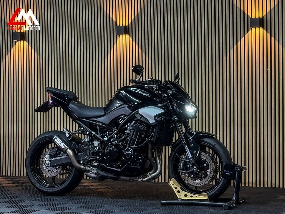 KAWASAKI Z900 PERFORMANCE - 2025 - Sc project - Quickshifter, 4 cilinders, 948 cc, Bedrijf, Onbekend