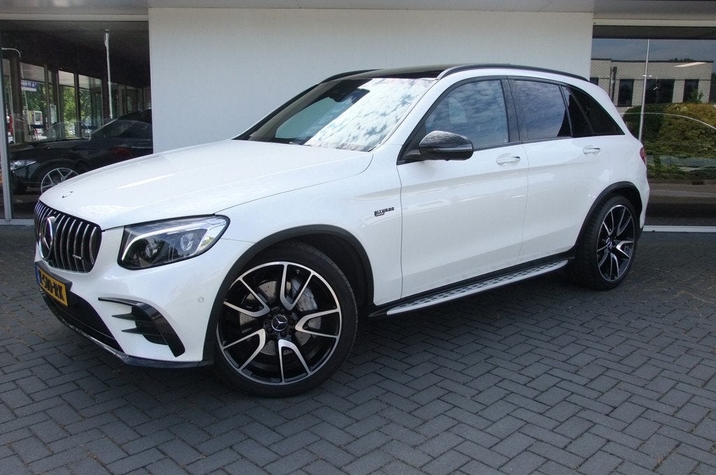 Mercedes-Benz GLC 250 d 4MATIC AMG/ 21 inch/ 360 camera/ Dis, Auto's, Mercedes-Benz, Automaat, Gebruikt, Euro 6, 2500 kg