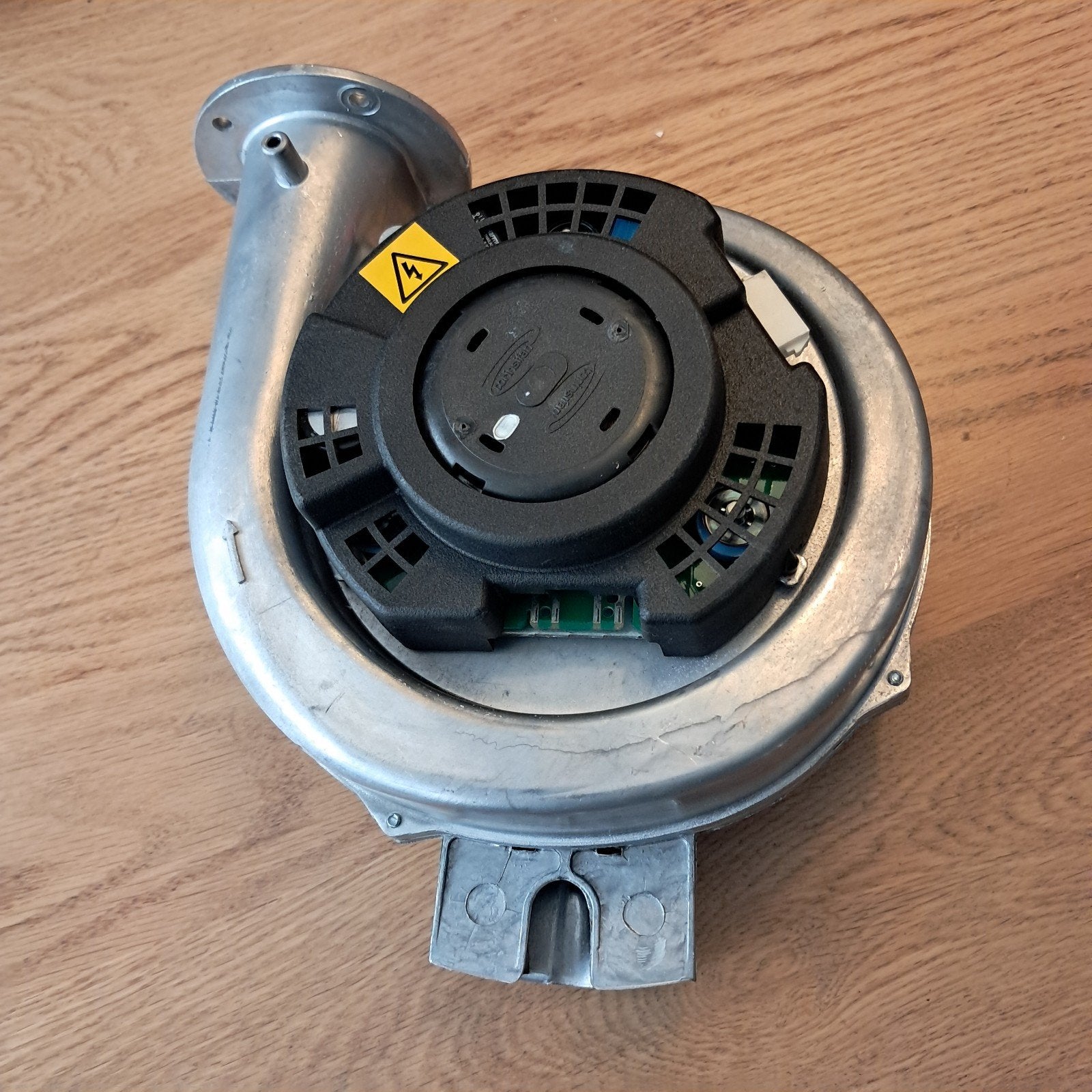 intergas ventilator HRE 36/48(A) 230 volt 074577, Doe-het-zelf en Verbouw, 30 tot 80 cm, Gebruikt, Cv-ketel of Combi-ketel, Minder dan 60 cm