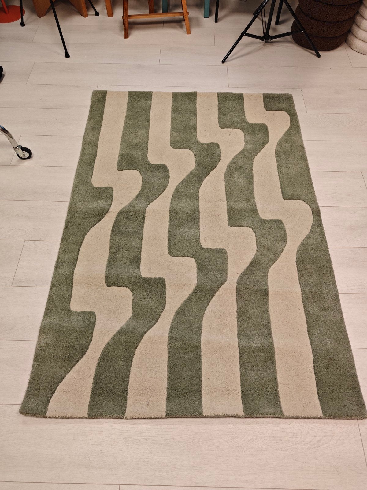 Kwantum wollen vloerkleed groen/crème 130x190 cm