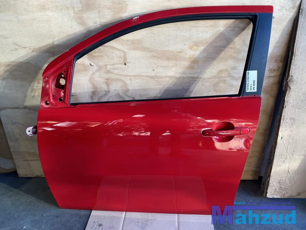 TOYOTA AYGO B40 Rood 3P0 Links voor deur portier 2014+, Info@toyota.co.jp, Gebruikt, Deur, Voor