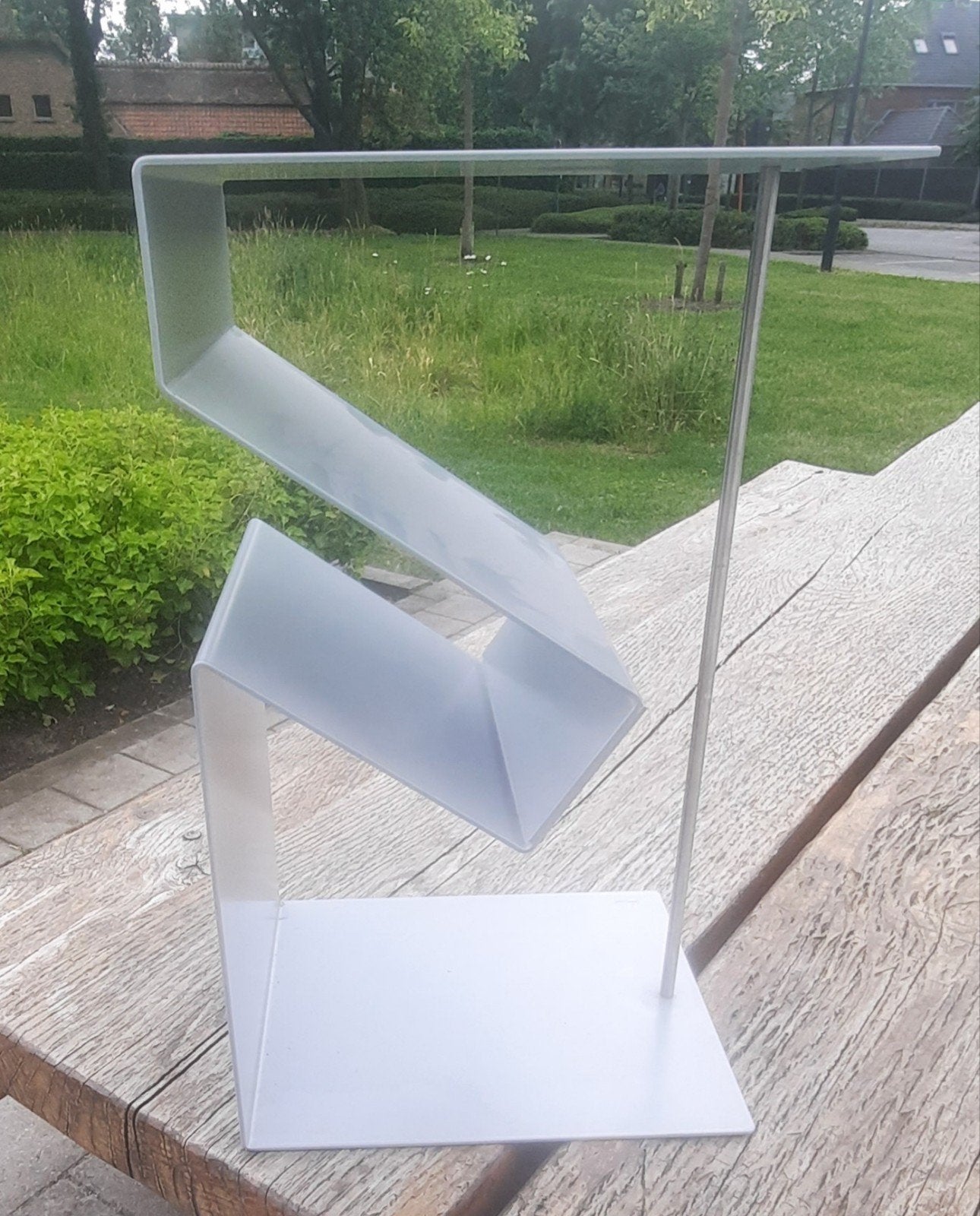 Bijzettafel Pieper Concept type Lobby, lees de beschrijving, Lectuurtafel, Ophalen of Verzenden, Zo goed als nieuw, Metaal