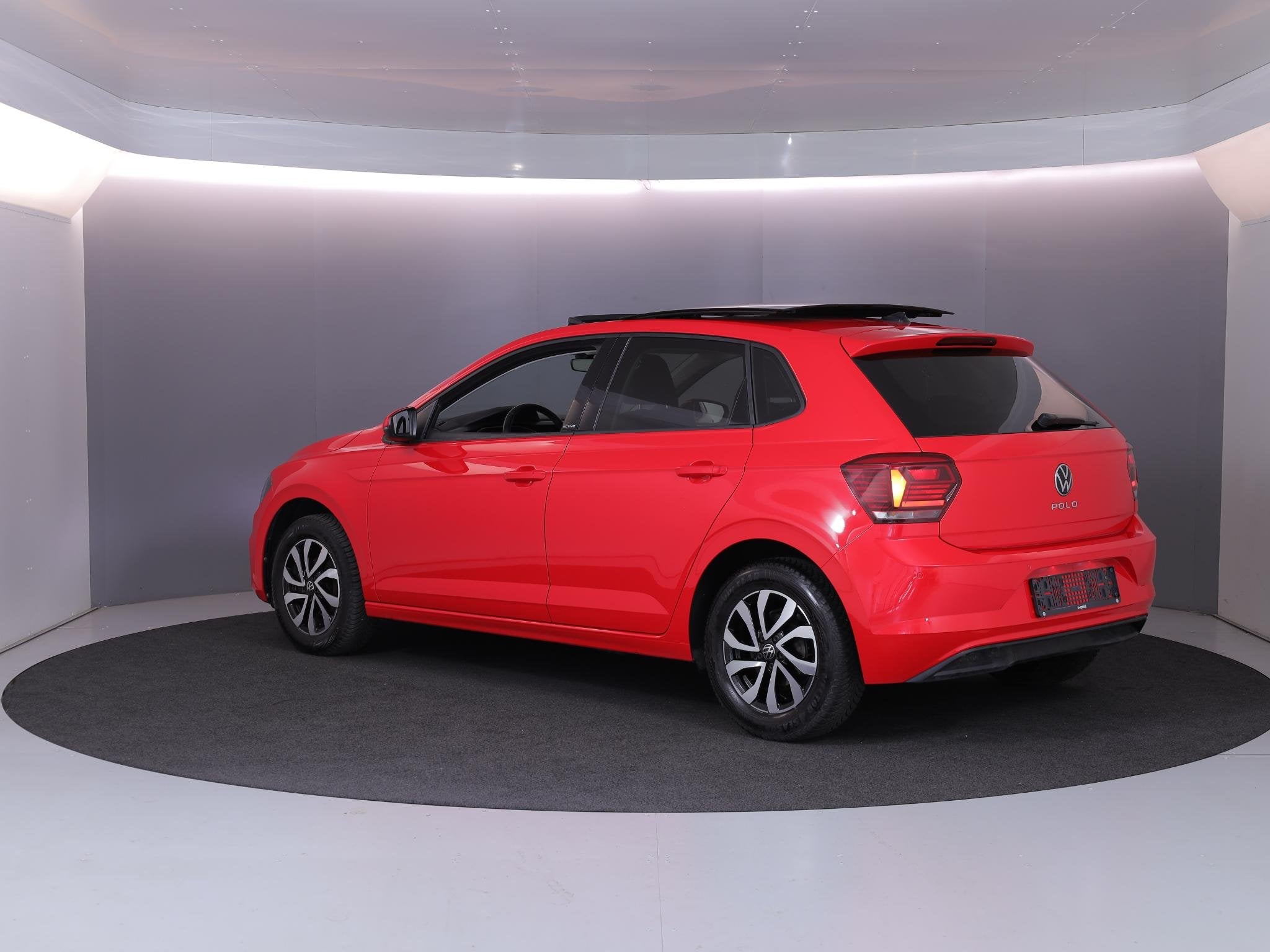 Volkswagen Polo 1.0 TSI Comfortline 95 PK | Panorama dak | N, 12 maanden, Gebruikt, Bedrijf, Handgeschakeld