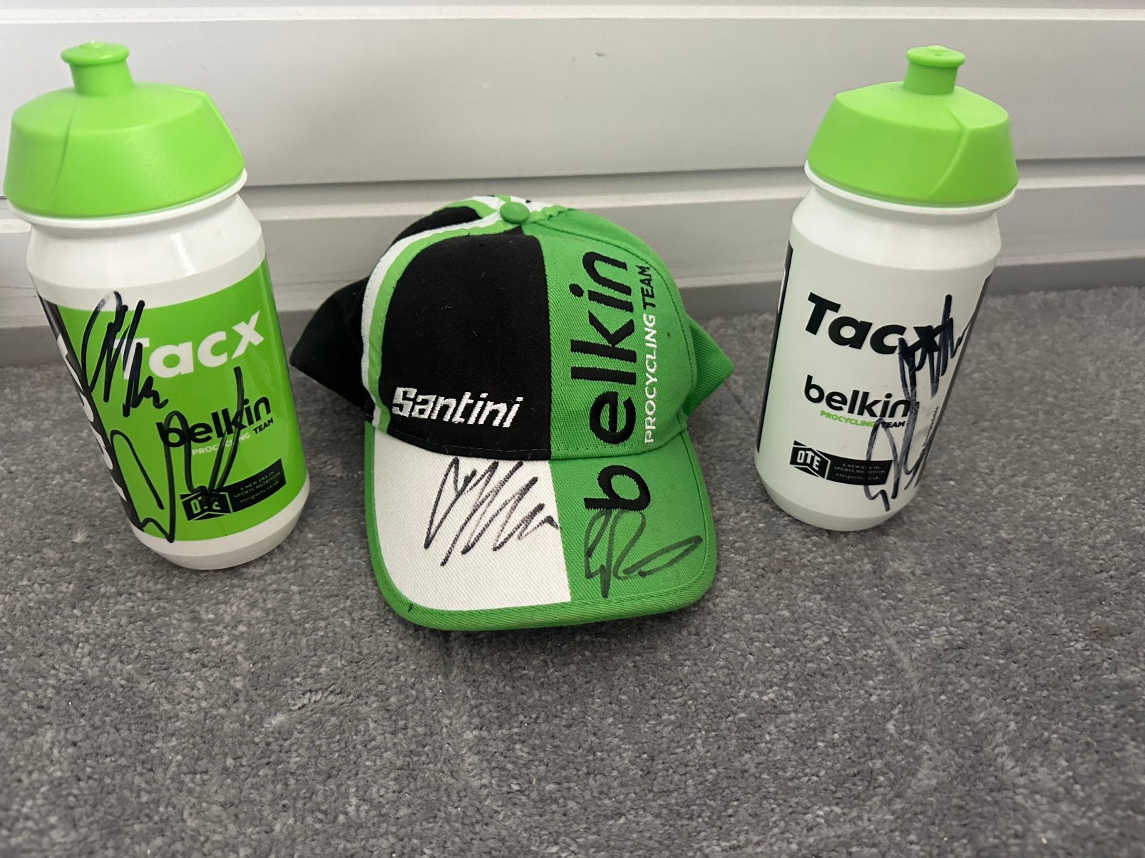 Belkin pet en bidons gesigneerd, Ophalen of Verzenden, Gebruikt, Overige typen