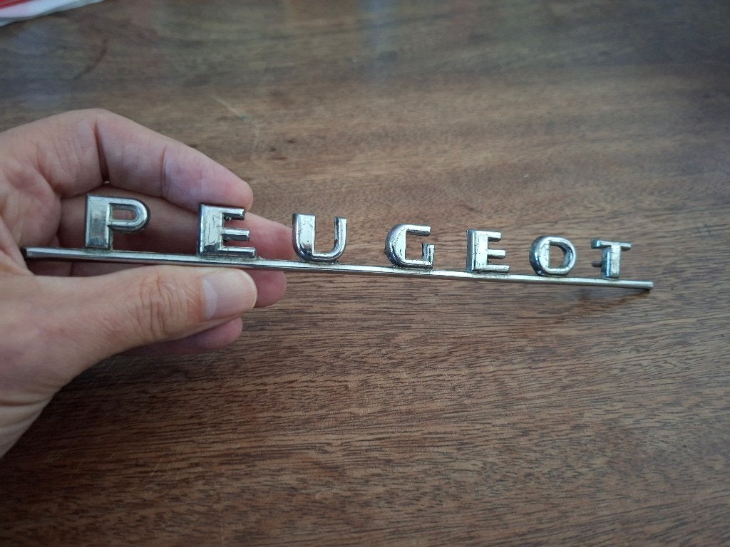 Peugeot kofferbak-letters: 104, 204, 304, 403, 404, 504, Ophalen of Verzenden, Gebruikt, Peugeot