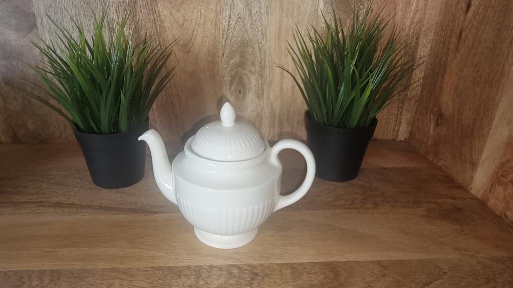 Wedgwood Edme Theepot, Huis en Inrichting, Keuken | Servies, Overige typen, Ophalen of Verzenden, Zo goed als nieuw, Wedgwood