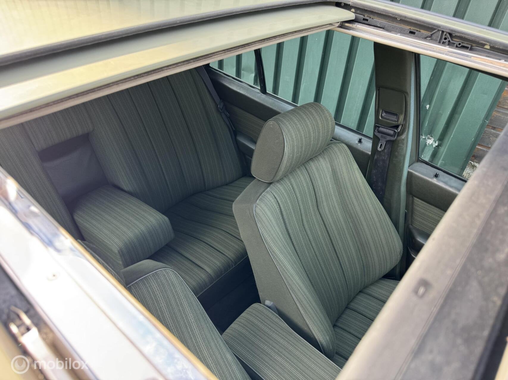 Mercedes-Benz 300D W124 Automaat/Schuifdak/Hydr.vering/Cruis, foto 12