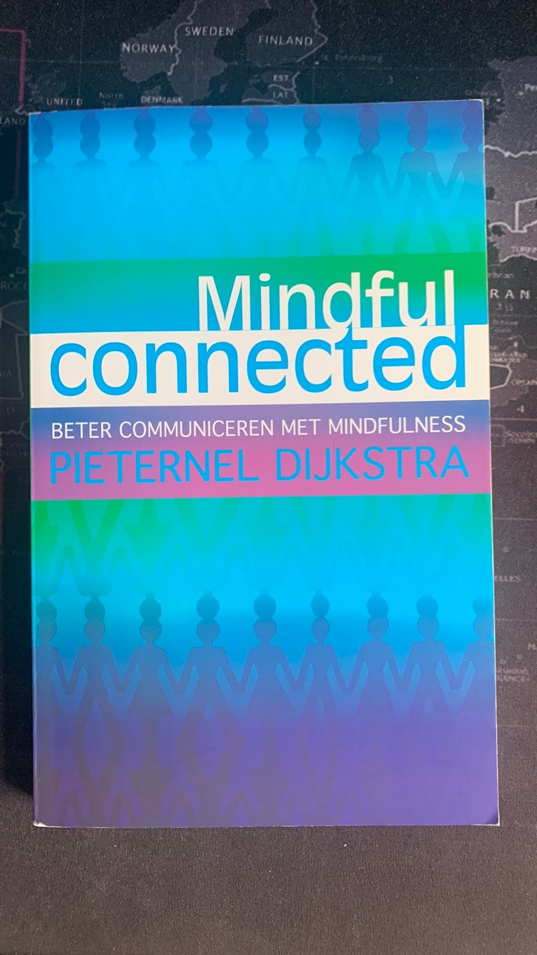 Pieternel Dijkstra - Mindful connected, Boeken, Pieternel Dijkstra, Ophalen of Verzenden, Zo goed als nieuw, Instructieboek