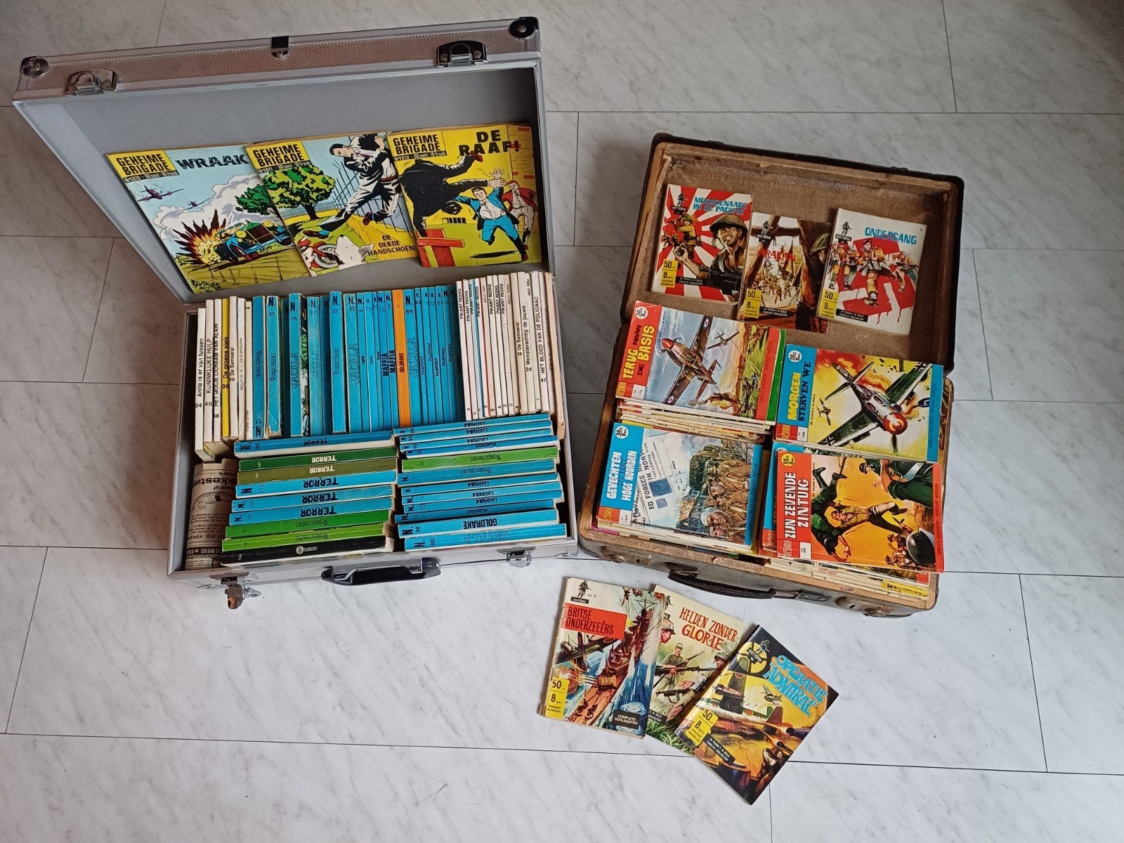 Grote collectie vintage stripboeken 18+  in vintage koffer, Boeken, Meerdere stripboeken, Ophalen of Verzenden, Gelezen