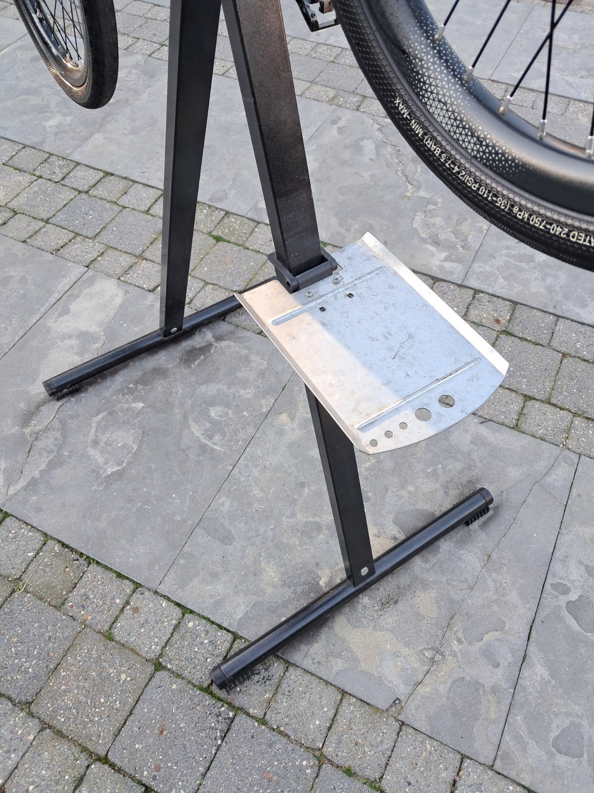 Tacx Cydestand Inklapbare Montagestandaard BMX Fiets, Fietsen en Brommers, Ophalen