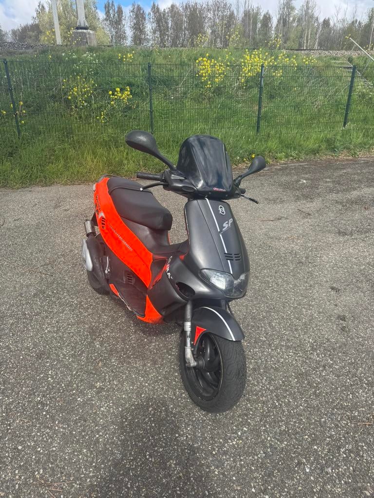 Gilera Runner 70cc Fluor Rosso, Tweetakt, Overige modellen, Ophalen of Verzenden, Zo goed als nieuw
